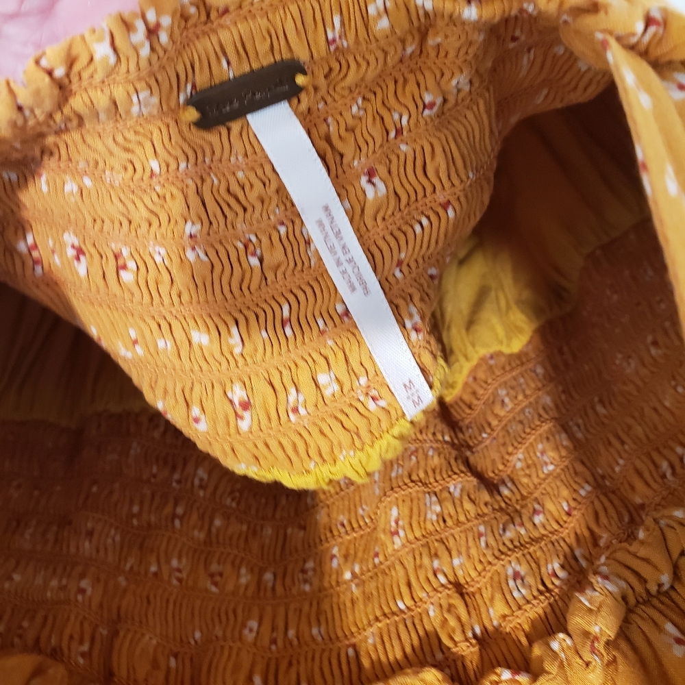 Elegant Yellow and Blue Patterned Dress - Picture 6 of 8